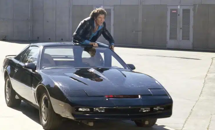 Michael Knight saltando