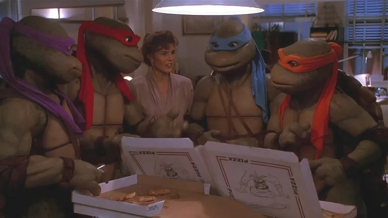 Las Tortugas Ninja comiendo pizza
