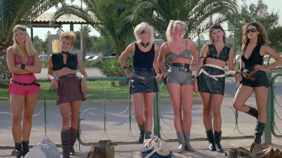 Sybil Danning en Panther Squad